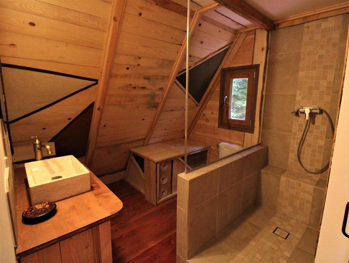 Habitat Createur - Hebergements Insolites Au Camping Municipal "Les Ecureuils" Recoubeau-Jansac Екстериор снимка