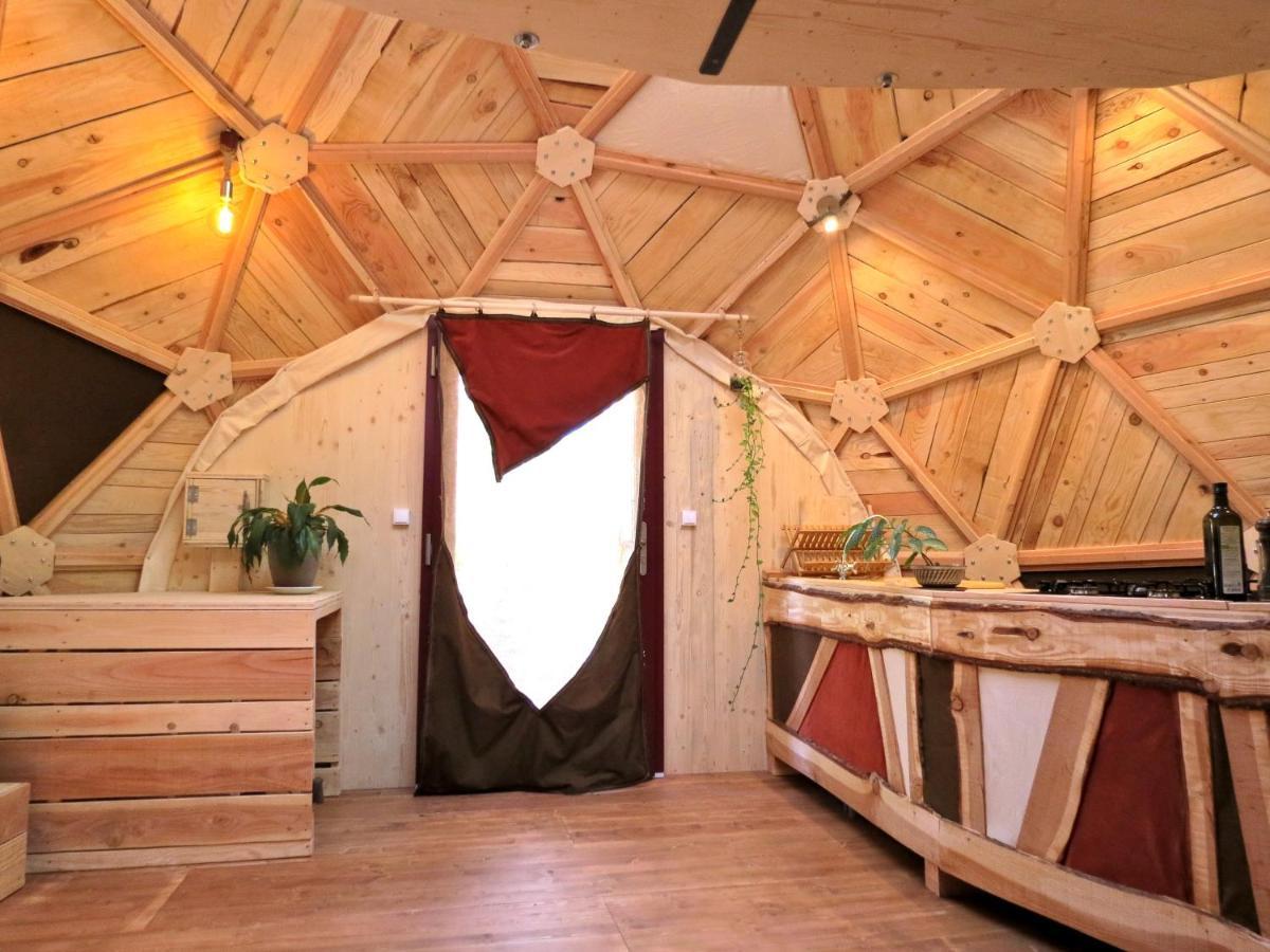 Habitat Createur - Hebergements Insolites Au Camping Municipal "Les Ecureuils" Recoubeau-Jansac Екстериор снимка