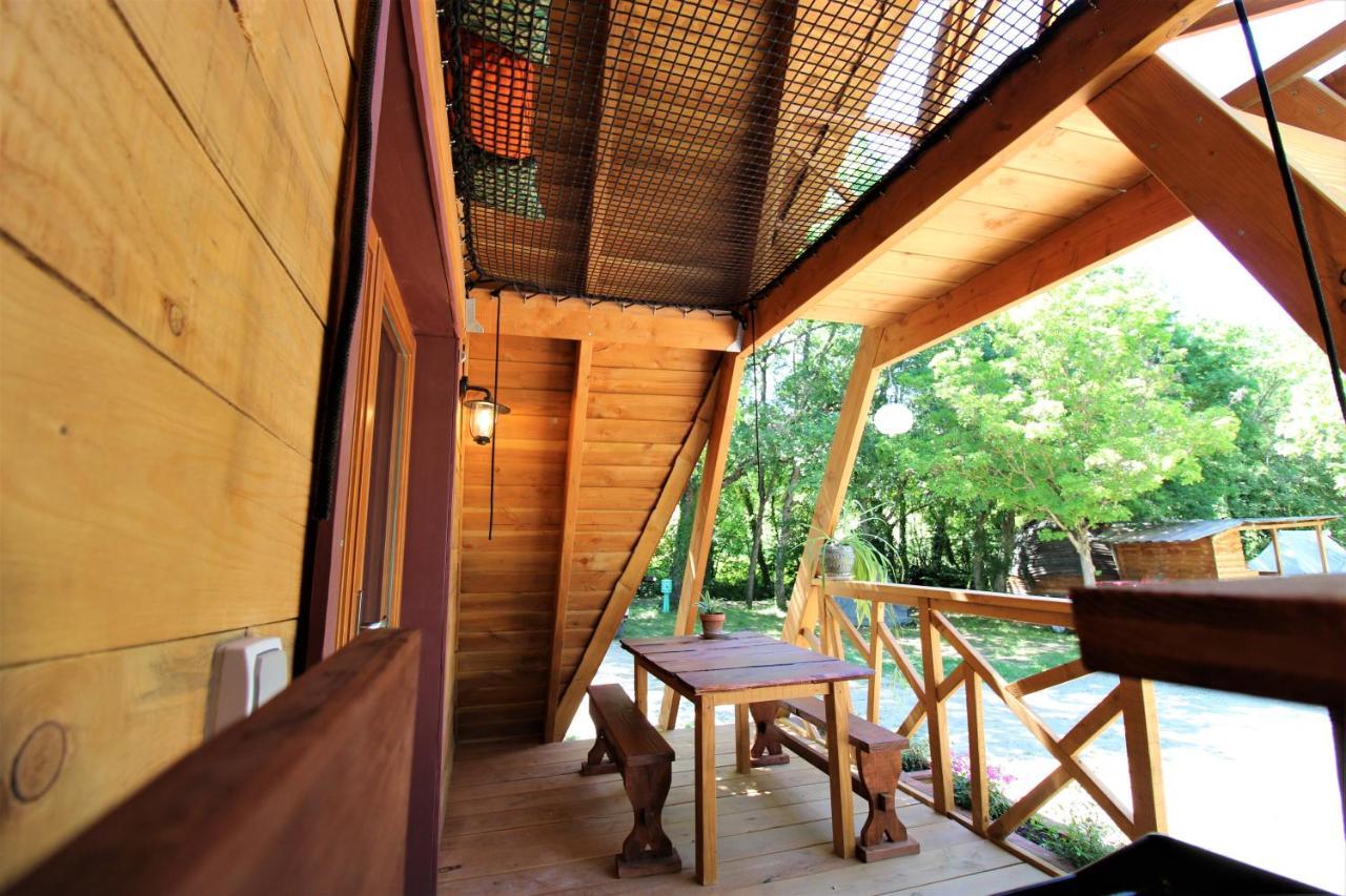 Habitat Createur - Hebergements Insolites Au Camping Municipal "Les Ecureuils" Recoubeau-Jansac Екстериор снимка