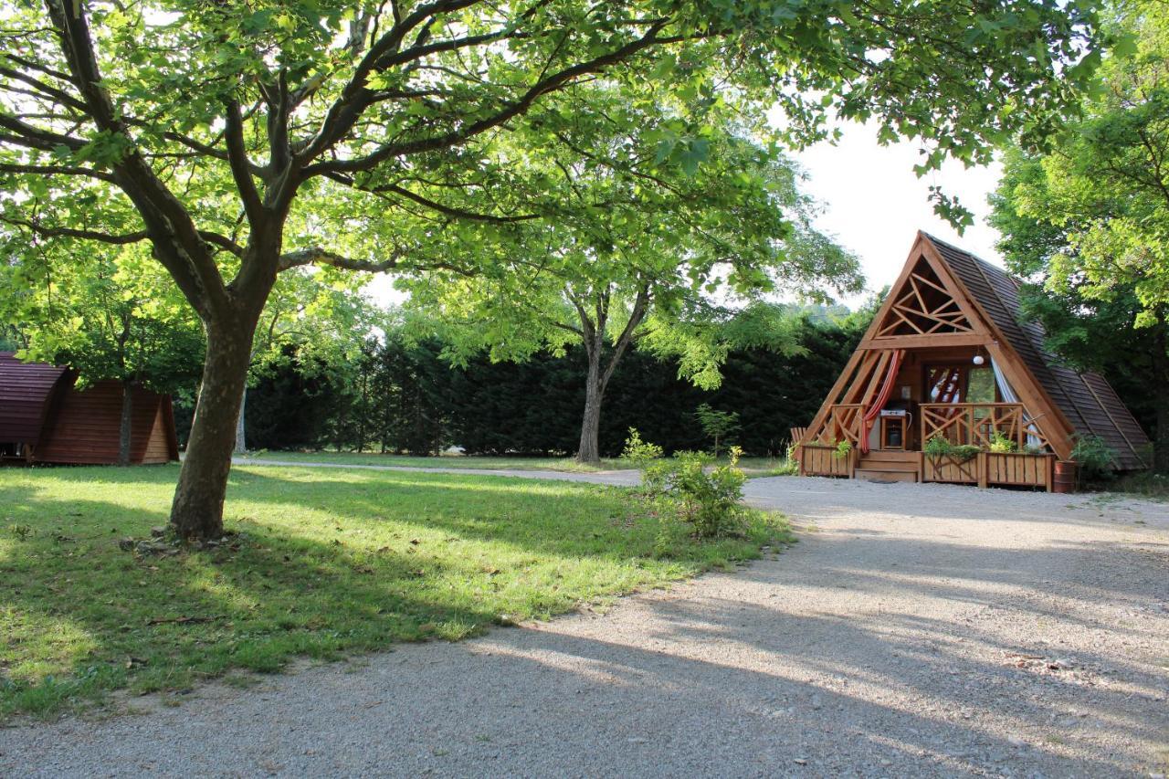 Habitat Createur - Hebergements Insolites Au Camping Municipal "Les Ecureuils" Recoubeau-Jansac Екстериор снимка
